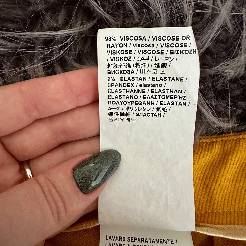 Love Moschino women’s shorts size 6